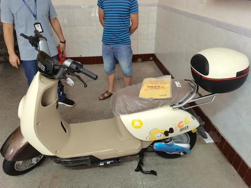 大足交巡警联合执法整治电动自行车安全隐患，规范销售环节保平安